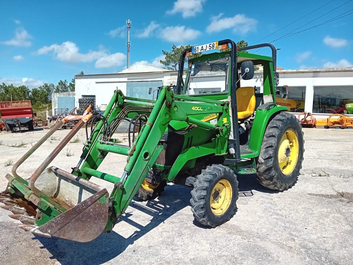 John Deere 4520