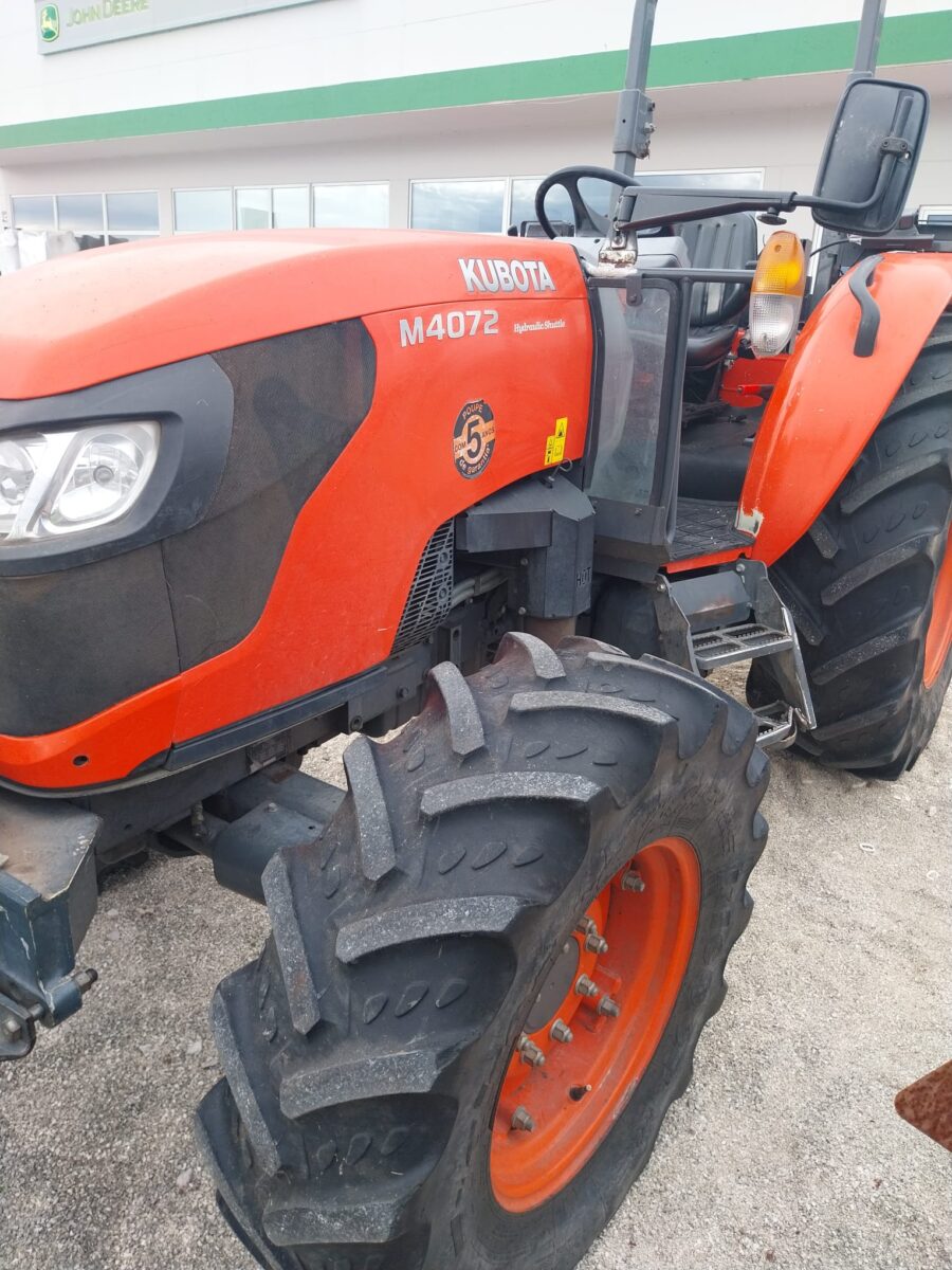 Kubota M 4072