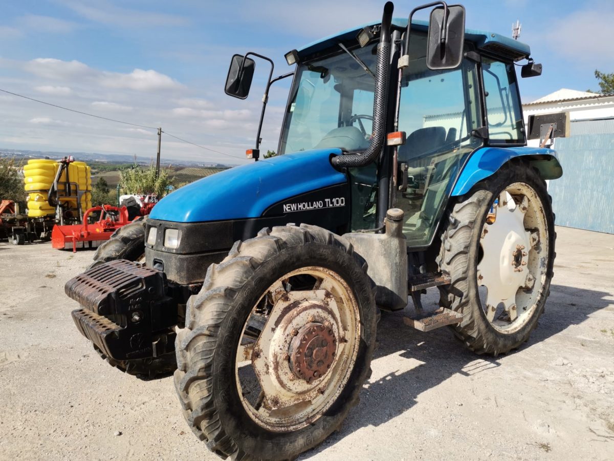 New Holland TL 100