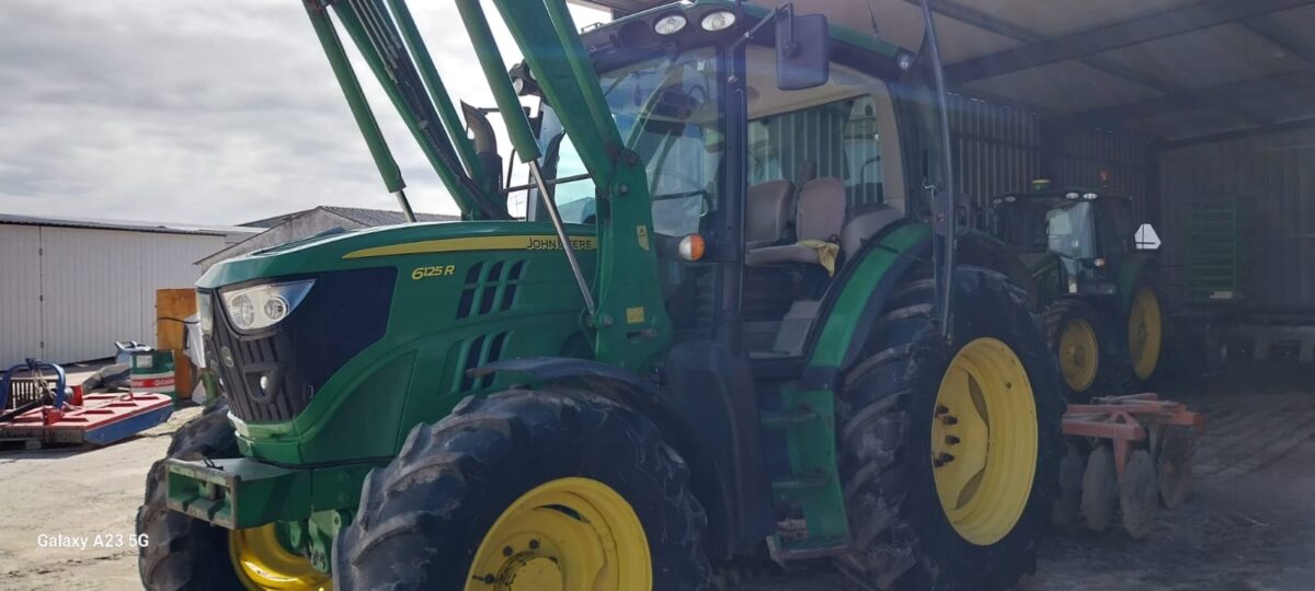 John Deere 6125R